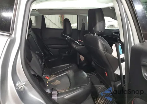 2021 Jeep Compass Trailhawk z USA, uszkodzony, nr VIN 3C4NJDDB4MT564930